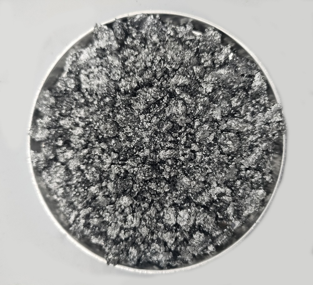 Aluminium paste specially designed for coil coating applications--pigment
